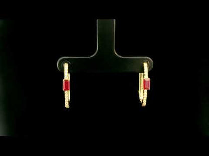 Rotating video showing the jewelry item