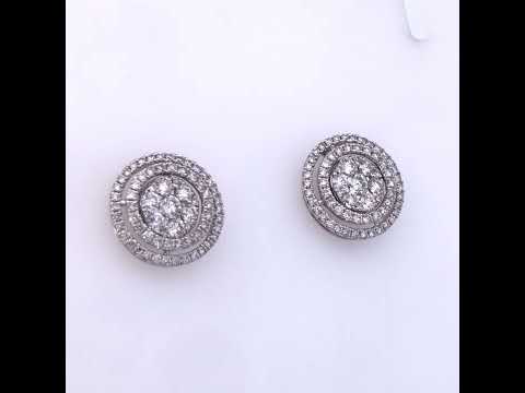 Rotating video showing the jewelry item