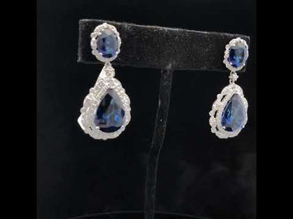 Rotating video showing the jewelry item