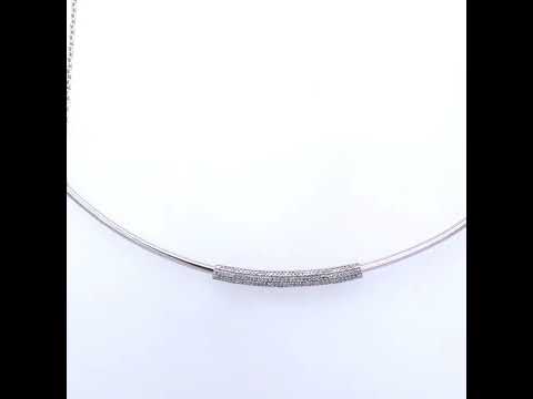 Rotating video showing the jewelry item