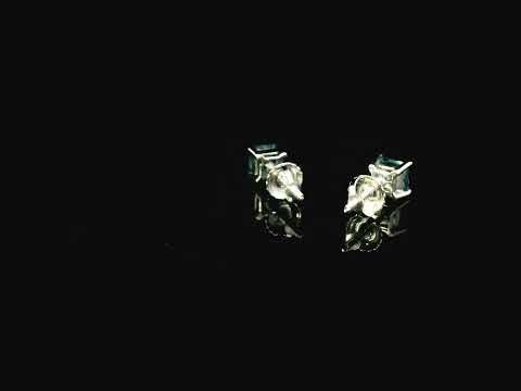 Rotating video showing the jewelry item