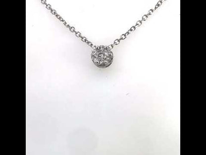 Rotating video showing the jewelry item