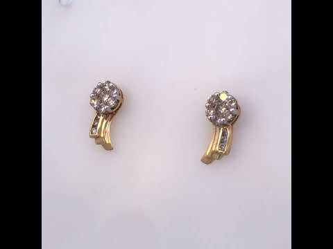 Rotating video showing the jewelry item