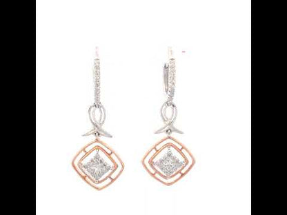 Rotating video showing the jewelry item