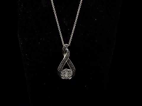 Rotating video showing the jewelry item