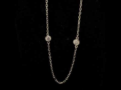 Rotating video showing the jewelry item