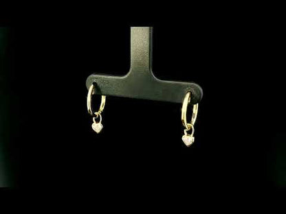 Rotating video showing the jewelry item
