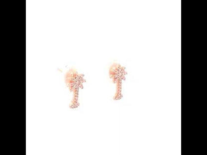 Rotating video showing the jewelry item