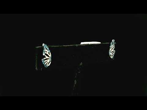 Rotating video showing the jewelry item