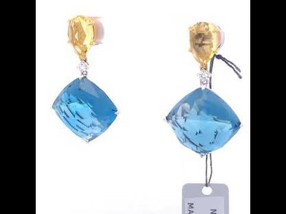 Rotating video showing the jewelry item