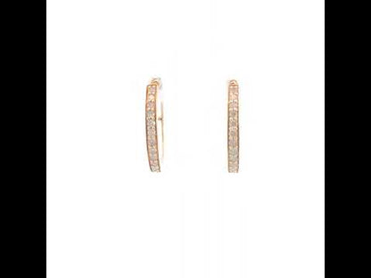 Rotating video showing the jewelry item