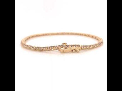 Rotating video showing the jewelry item