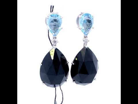 Rotating video showing the jewelry item