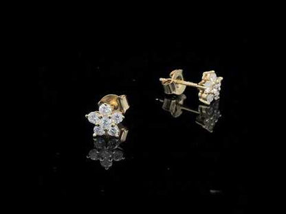 Rotating video showing the jewelry item