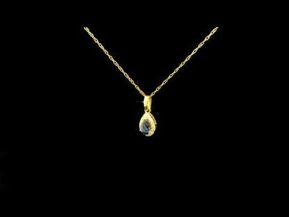Rotating video showing the jewelry item
