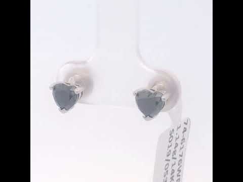 Rotating video showing the jewelry item