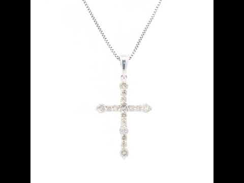 Rotating video showing the jewelry item