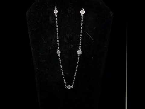 Rotating video showing the jewelry item
