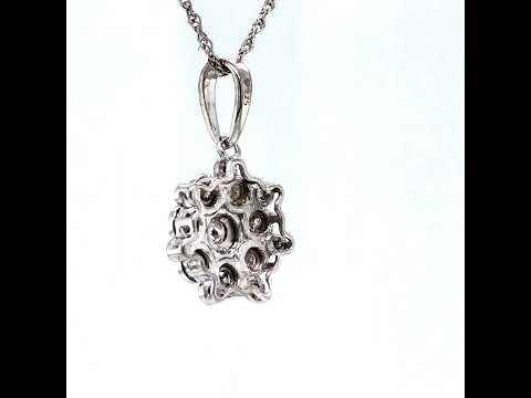 Rotating video showing the jewelry item