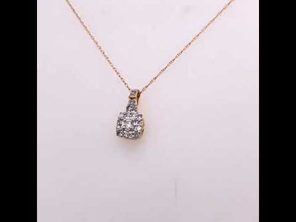 Rotating video showing the jewelry item