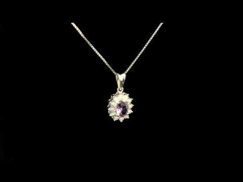 Rotating video showing the jewelry item
