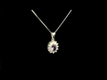 Rotating video showing the jewelry item