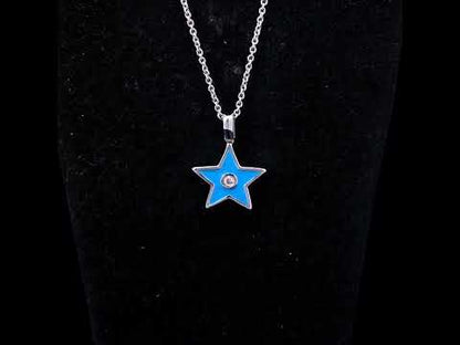 Rotating video showing the jewelry item