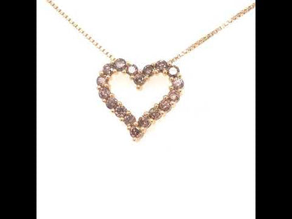 Rotating video showing the jewelry item