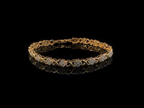Rotating video showing the jewelry item