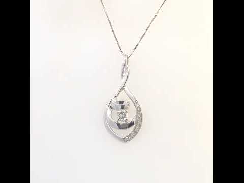 Rotating video showing the jewelry item