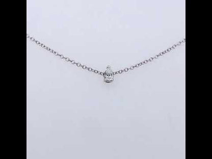 Rotating video showing the jewelry item