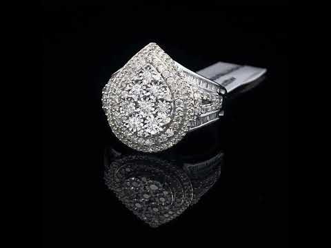 Rotating video showing the jewelry item