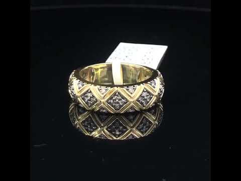 Rotating video showing the jewelry item