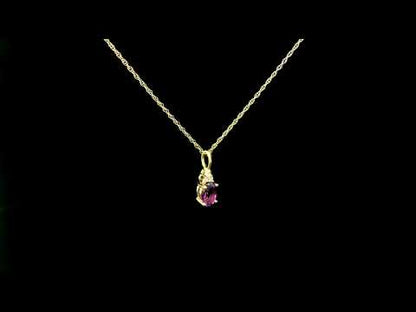 Rotating video showing the jewelry item