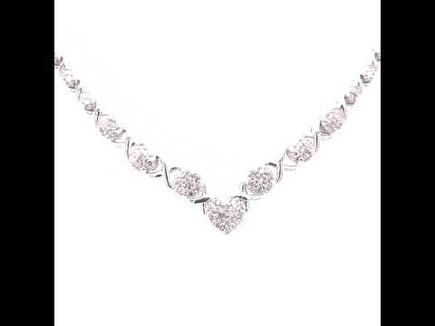 Rotating video showing the jewelry item