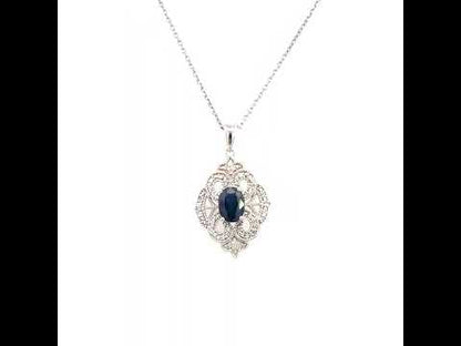 Rotating video showing the jewelry item