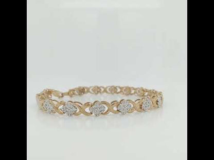 Rotating video showing the jewelry item