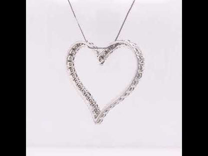 Rotating video showing the jewelry item