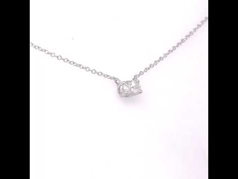 Rotating video showing the jewelry item