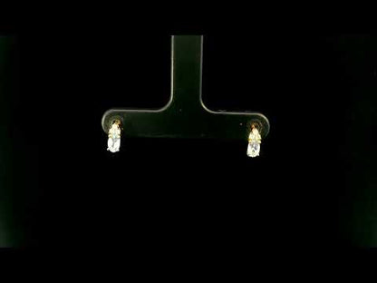 Rotating video showing the jewelry item