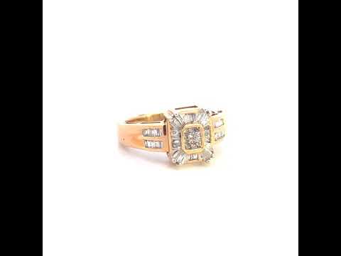 Rotating video showing the jewelry item