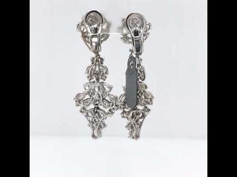 Rotating video showing the jewelry item