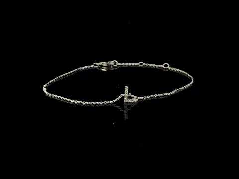 Rotating video showing the jewelry item