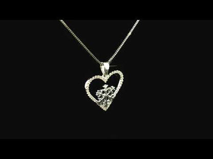 Rotating video showing the jewelry item