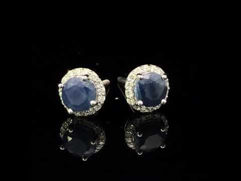 Rotating video showing the jewelry item