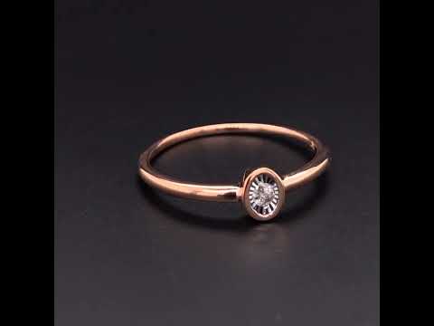 Rotating video showing the jewelry item