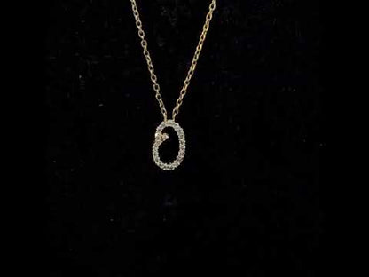 Rotating video showing the jewelry item