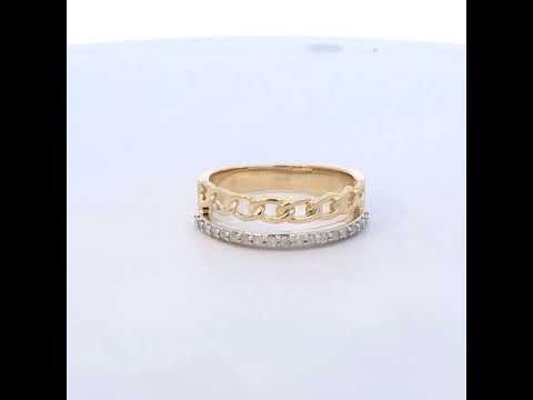 Rotating video showing the jewelry item