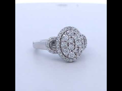 Rotating video showing the jewelry item