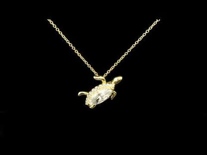 Rotating video showing the jewelry item